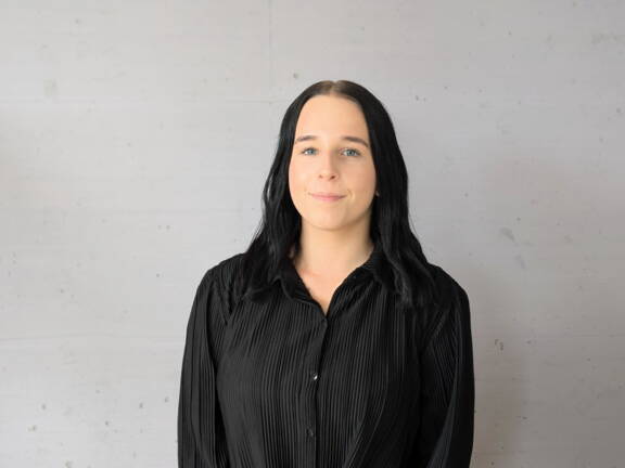 pxl_20250908_075959503.portrait2.jpg pxl_20250908_075959503.portrait2.jpg